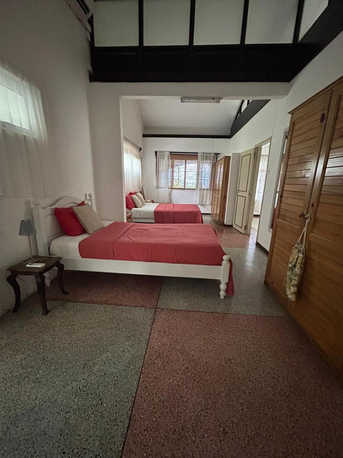 Villa Karel Mauritius Beach House Riambel Exterior photo